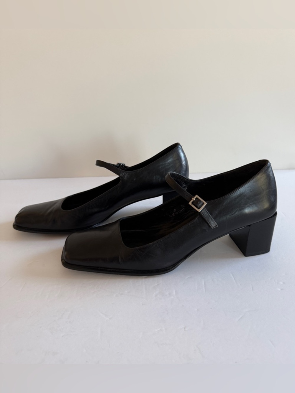 Vintage Coach Black Leather Mary Jane Pumps Made in Italy 8B